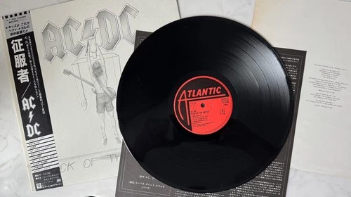 AC/DC FLICK OF THE SWITCH ATLANTIC P11399 Japan EMBOSSED COVER VINYL LP