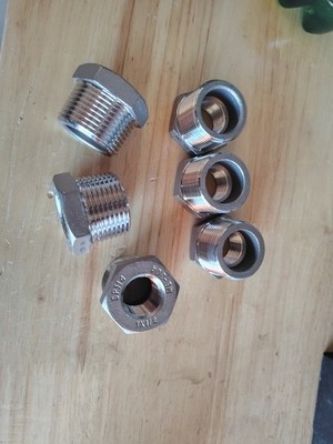 1'' MNPT X 1/2'' FNPT 304 SS Threaded Pipe Fitting Adapter McMaster 4464K275