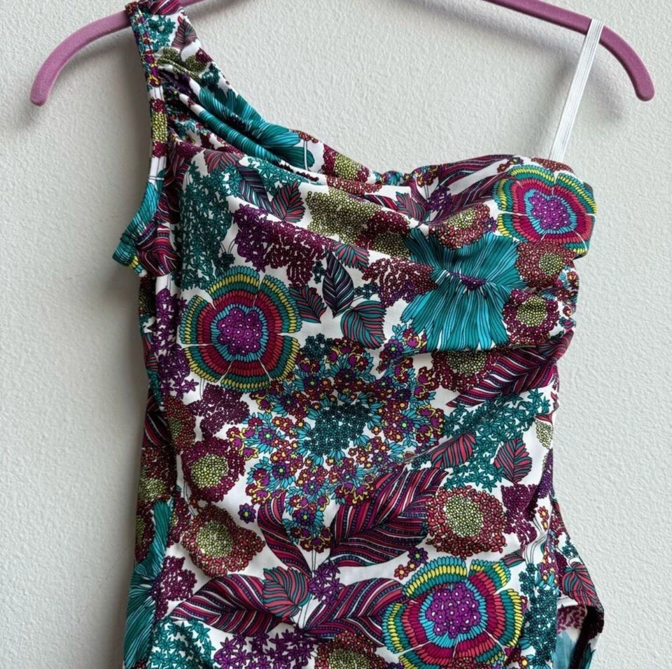 Traje de baño Miraclesuit de un hombro colorido cachemira talla 6 pequeño control de barriga Foto 2 de 4