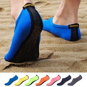 trendy water shoes