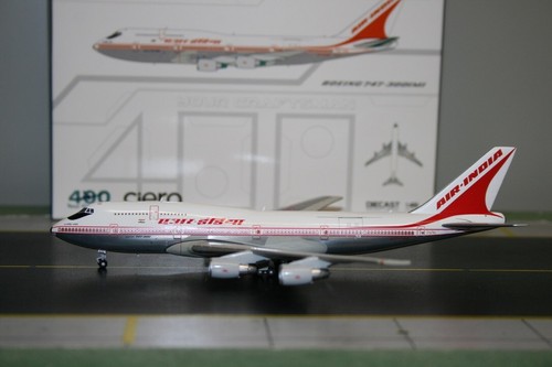 BigBird 1:400 Air India Boeing 747-300 VT-EPX (BB4-743-001) Model Plane - Picture 7 of 8