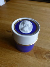 F&uuml;rstenberg Deckeldose (F.) mit Medaillon blauwei&szlig; mit Goldrand Frauenkopf