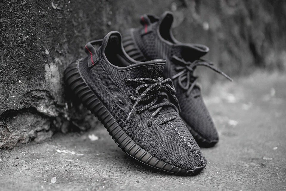 安い adidas - 専用 yeezy boost 350 v2 black red 27㎝の通販 by Y's