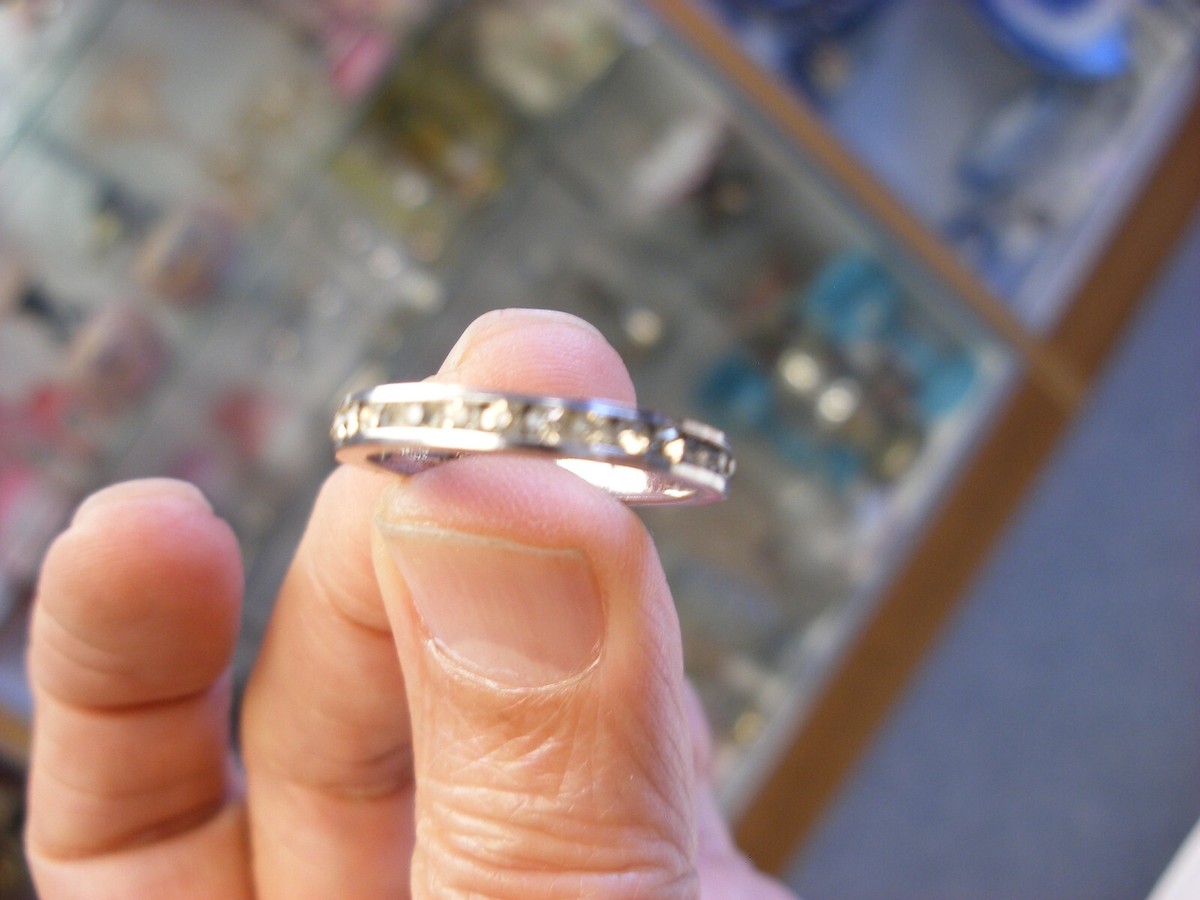 Vintage Sterling Silver Narrow Band Round Clear Rhinestone