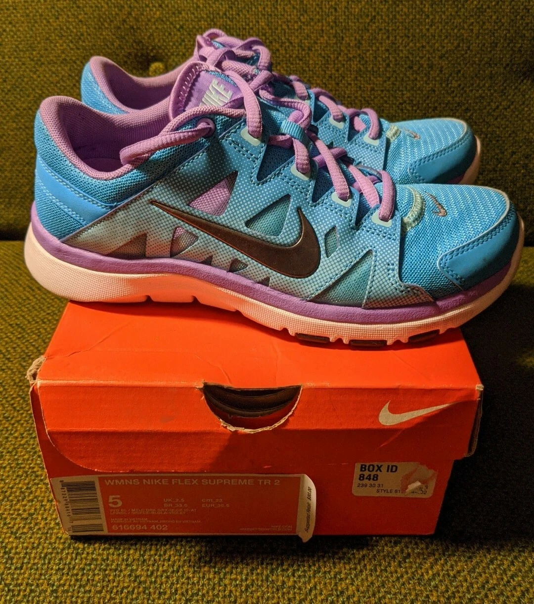WMNS NIKE FLEX SUPREME TR 2 SZ 5