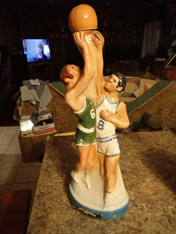 Vintage 1974 Ezra Books Decanter Bottle Basketball Players ceramic 16" - Image 4 of 4
