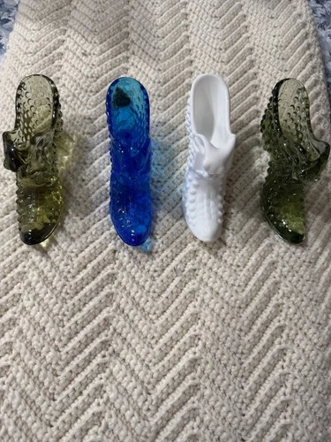 Fenton Glass Slippers Lot/Cat Head  Hobnail/ Button Daisy /Blue/ Amber Milkglass