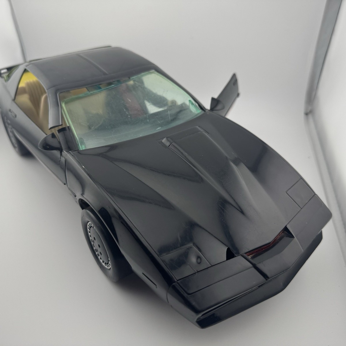 Kenner vintage 1983 Knight Rider Knight 2000 Talking KITT with