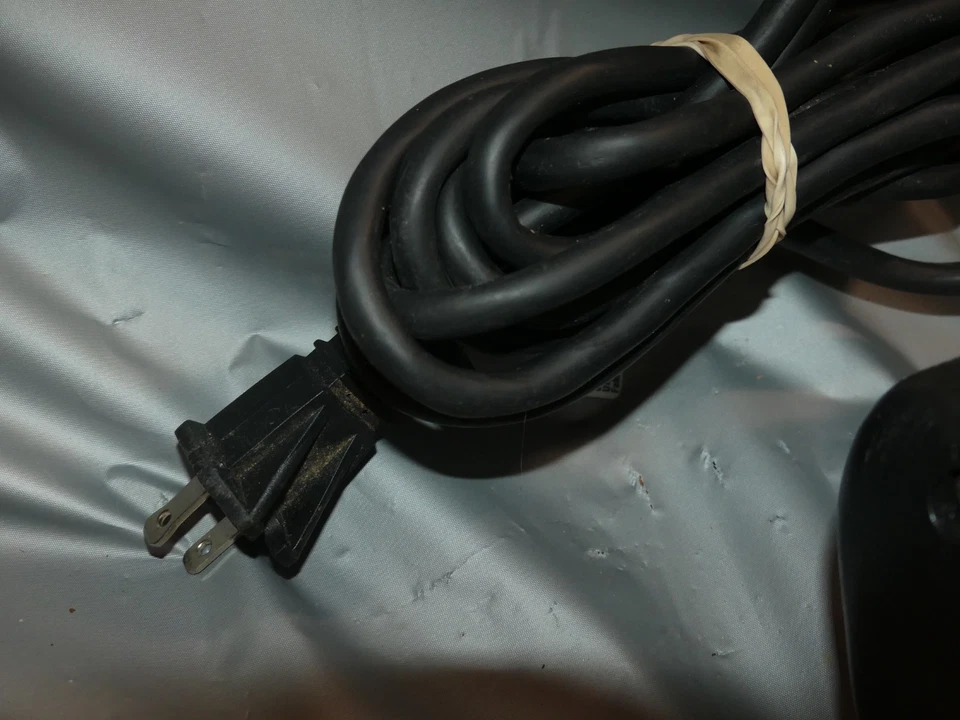 Router RYOBI R1801M1 - 1,5 HP PICO - Foto 3 de 4