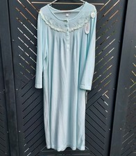 Miss Elaine Cuddlekknit Nightgown Womens 1X Embroidered Sleepwear Grannycore NWT