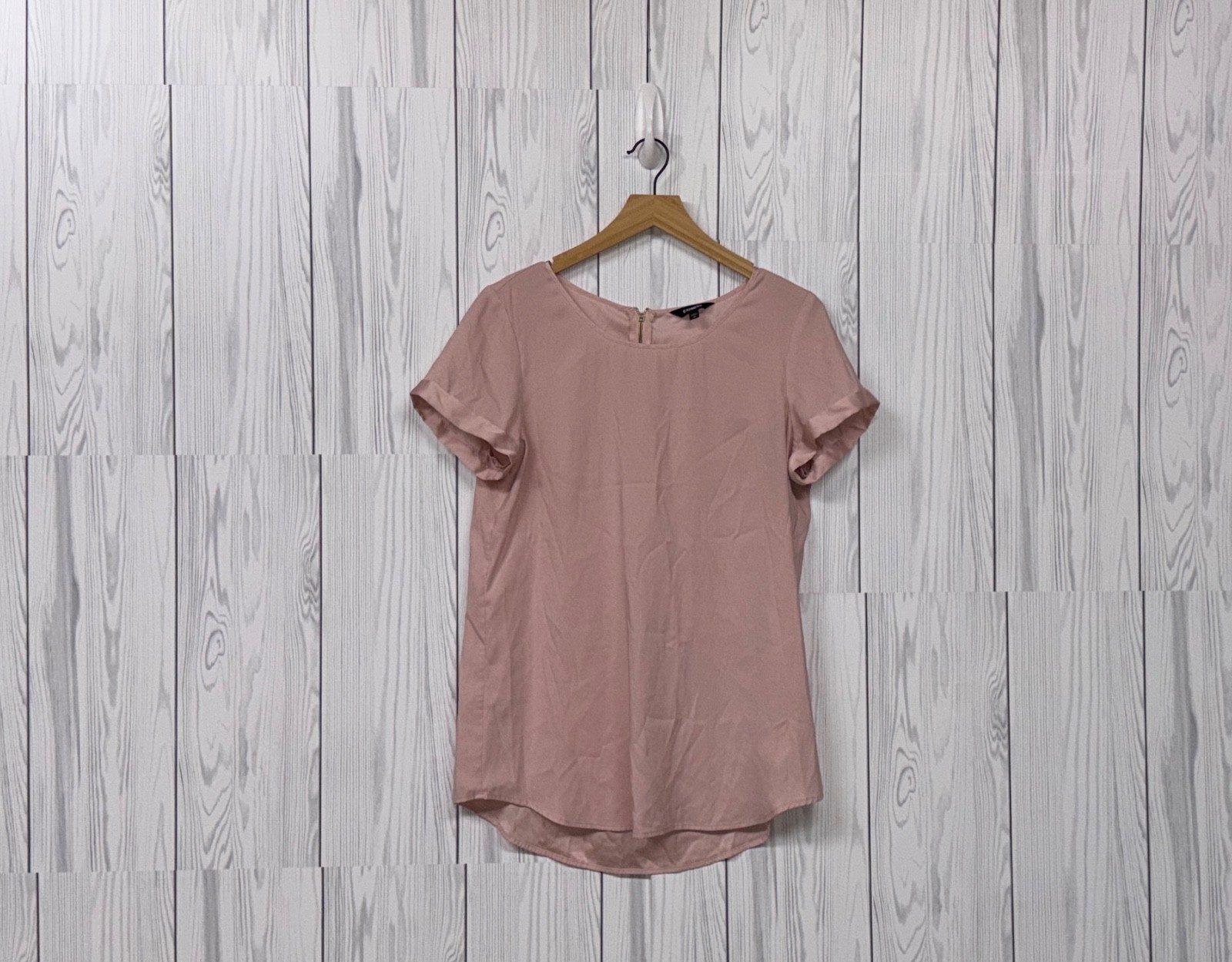 Express top womens size medium short sleeve blouse pullover