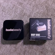 HUDA BEAUTY Mini Easy Bake Loose Setting Powder Baking Finish Flawless Skin 6g