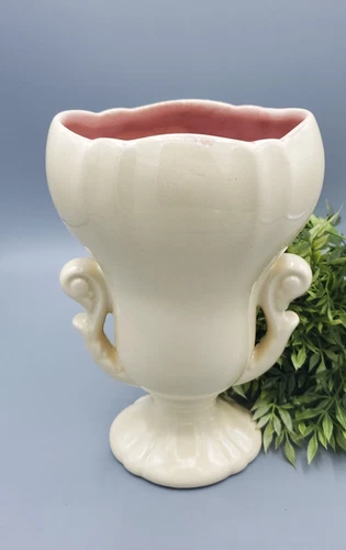 Vintage RedWing Pottery #1053 Pale Yellow with Pink Interior 8"