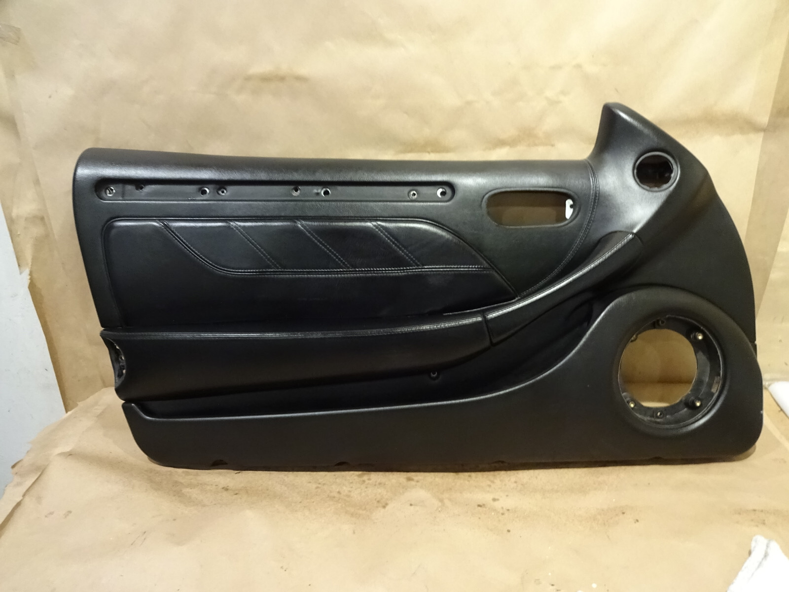 Maserati 4200 Coupe, Spider  - LH Front Interior Door Panel.Black. P/N 67247100
