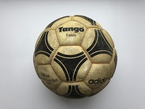 adidas tango ball 1982