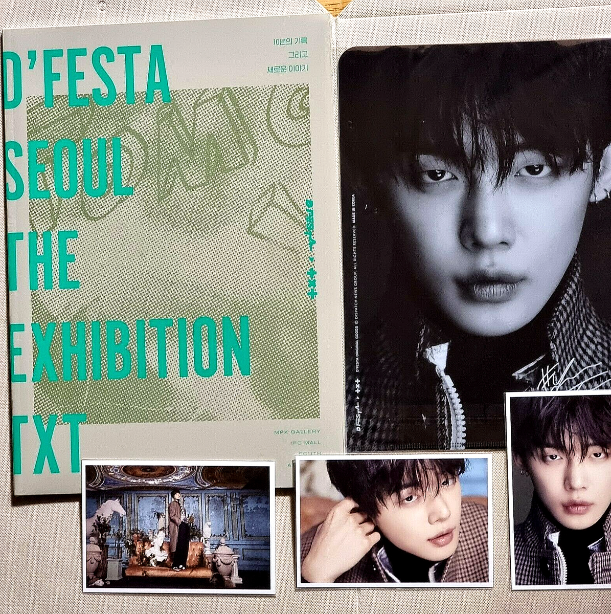 T X T] D'festa Seoul The EXHIBITION PHOTOBOOK + L-HOLDER+ 3EA