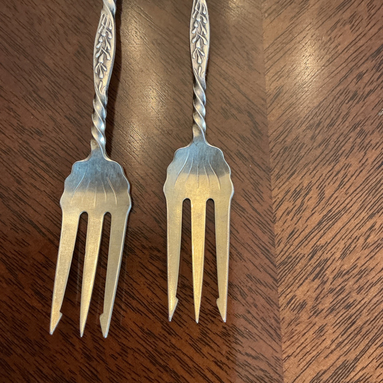 OYSTER FORKS -Sterling- By WHITING MANF. CO. W/SEAHORSE DESIGN & “R” MONOGRAM