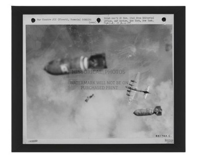 B-17 BOMBS FALLING PLOESTI OIL REFINERIES ROMANIA 1944 8X10 FRAMED PHOTO