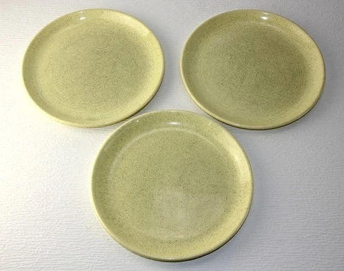 3 Vintage Bauer Brusche California Pottery 10" Dinner Plates Speckled Yellow MCM