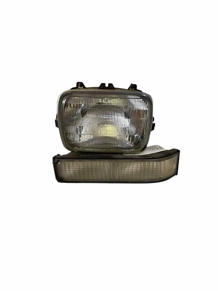 96 97 98 99 00 01 02 Conjunto de faros conductor izquierdo CHEVY PICKUP 3500 Foto 4 de 4