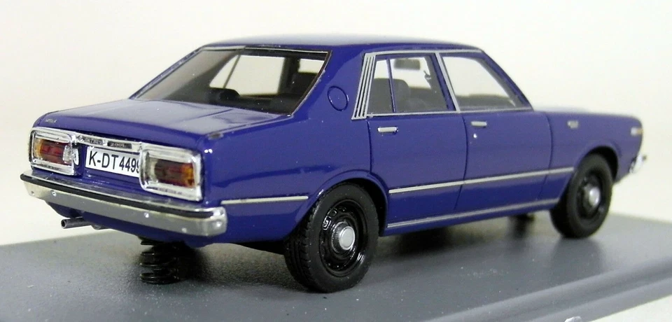 Coche modelo a escala NEO 1/43 Datsun 200L Laurel C230 1977 resina azul - 44499 Foto 2 de 4