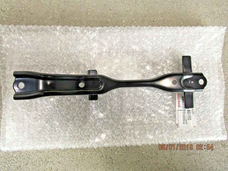 08 - 18 LEXUS LX570 4D SUV BATTERY HOLD DOWN CLAMP HOLDER ACCUMULATOR OEM NEW - Image 4 of 4