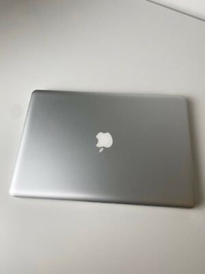 Apple MacBook Pro 15-Inch 2.3GHz Intel Core i7 16GB RAM 500GB HDD