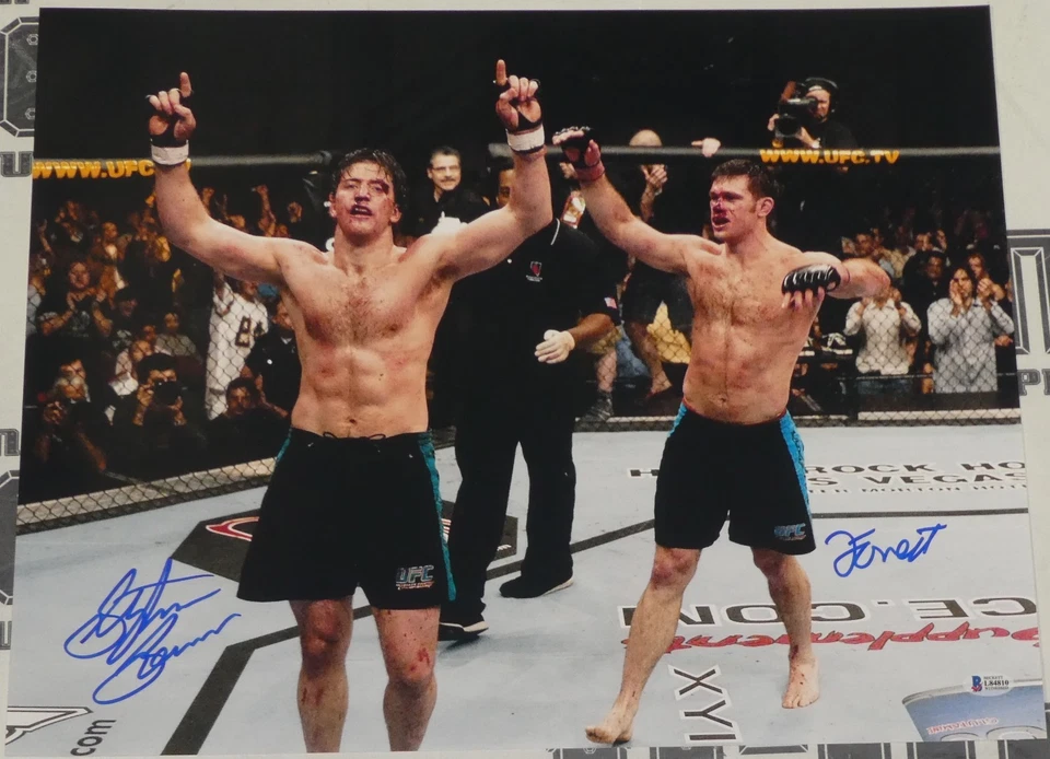 Foto firmada por Stephan Bonnar Forrest Griffin TUF 1 16x20 certificado de autenticidad BAS UFC imagen automática Foto 3 de 4