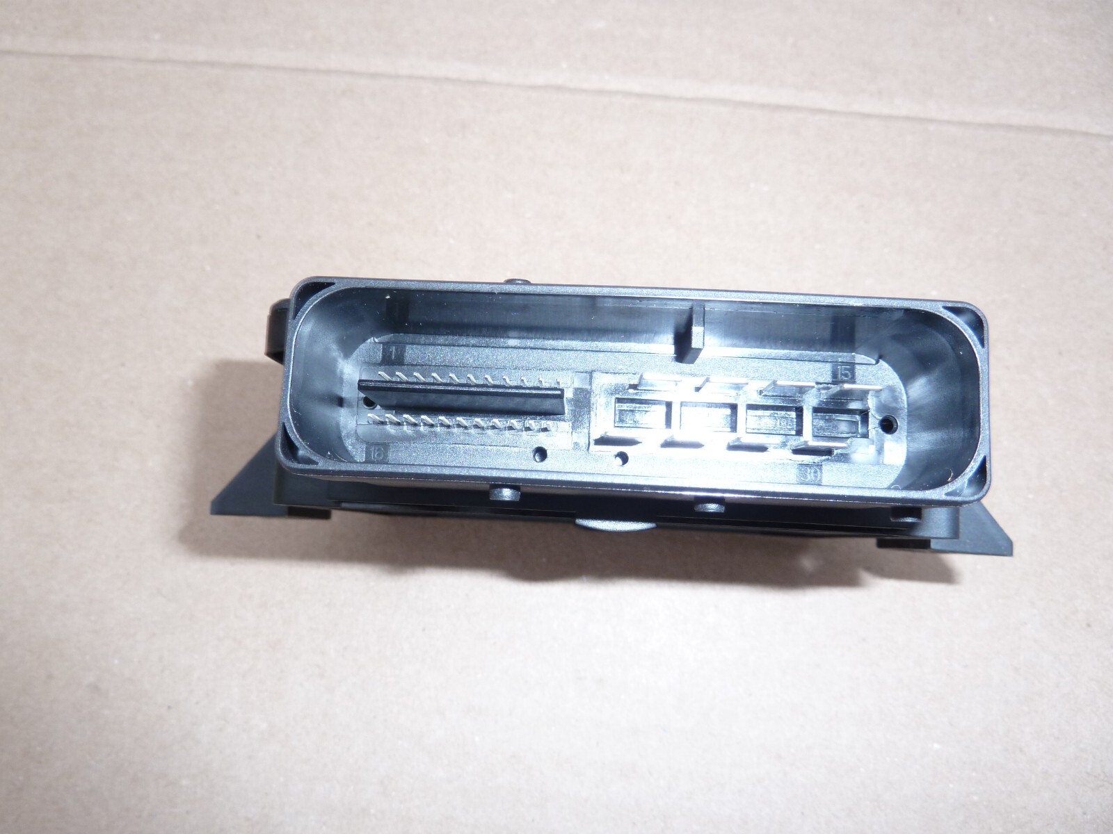 2020 Lamborghini Huracan EVO 4T0907777C Control Module ECU Computer