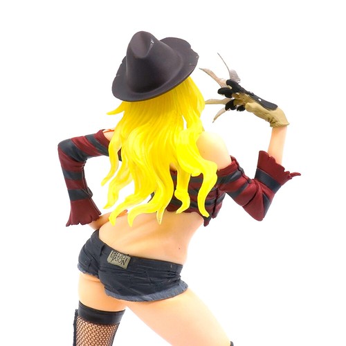 Freddy Vs. Jason Female 8" PVC Figure Model Toy Horror Statue Gift New In Box - Picture 27 of 43