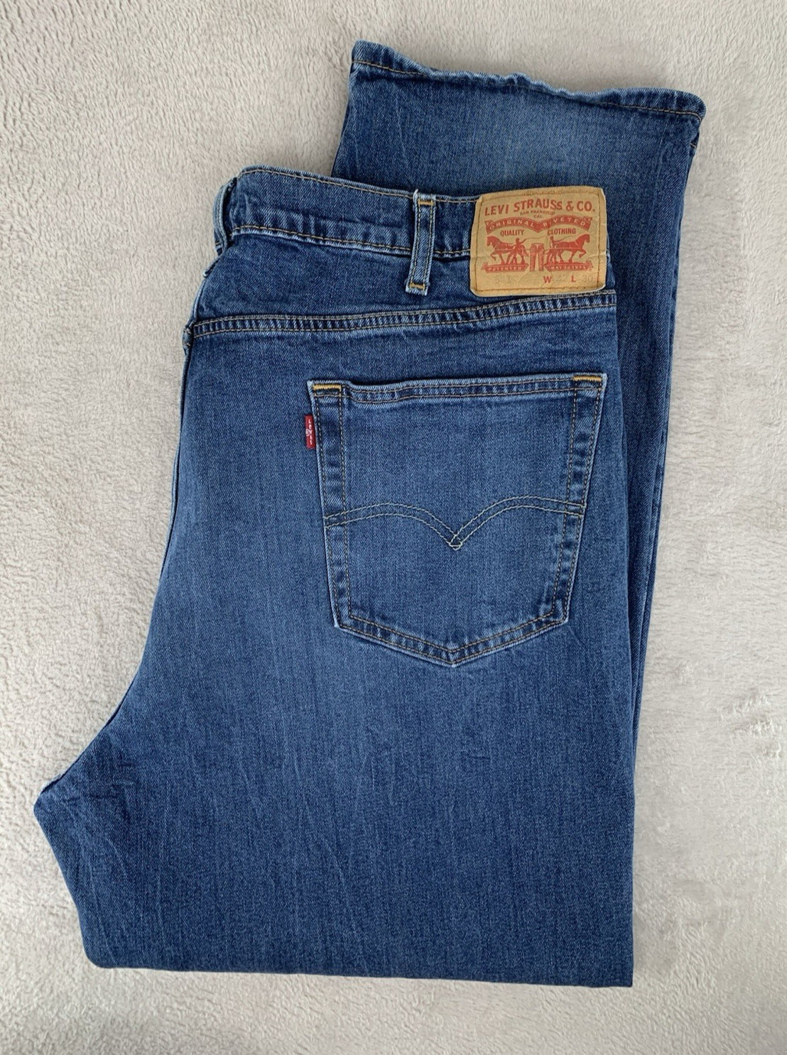 S 42x30 Blue Athletic Taper Medium Wash Denim Pants