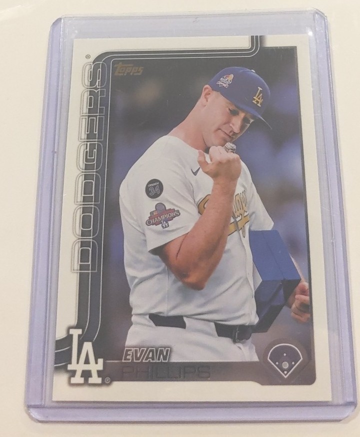 Evan Phillips 2025 Topps Update Series Golden Mirror Image Variation SSP #US18