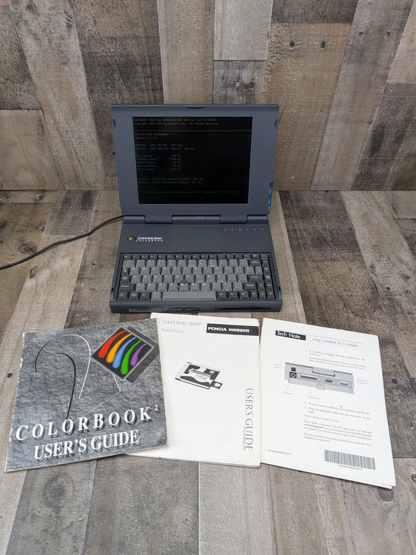 Gateway 2000 Colorbook2 Laptop Computer Powers On DX4-100