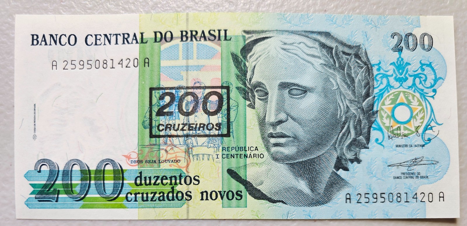Brazil 200 Cruzeiros / 200 Cruzados Novos 1990 Unc
