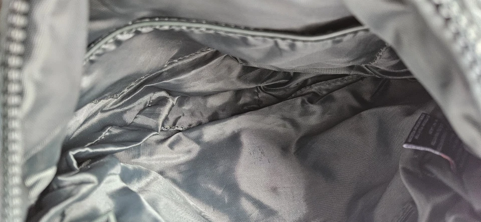 Bolso Bandolera Urban Expressions Edredón Nylon Puff Verde Bosque Foto 4 de 4