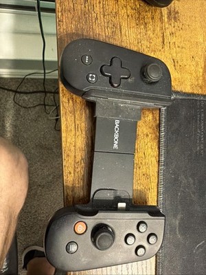 BACKBONE Mobile Gaming Controller for iPhone Lightning