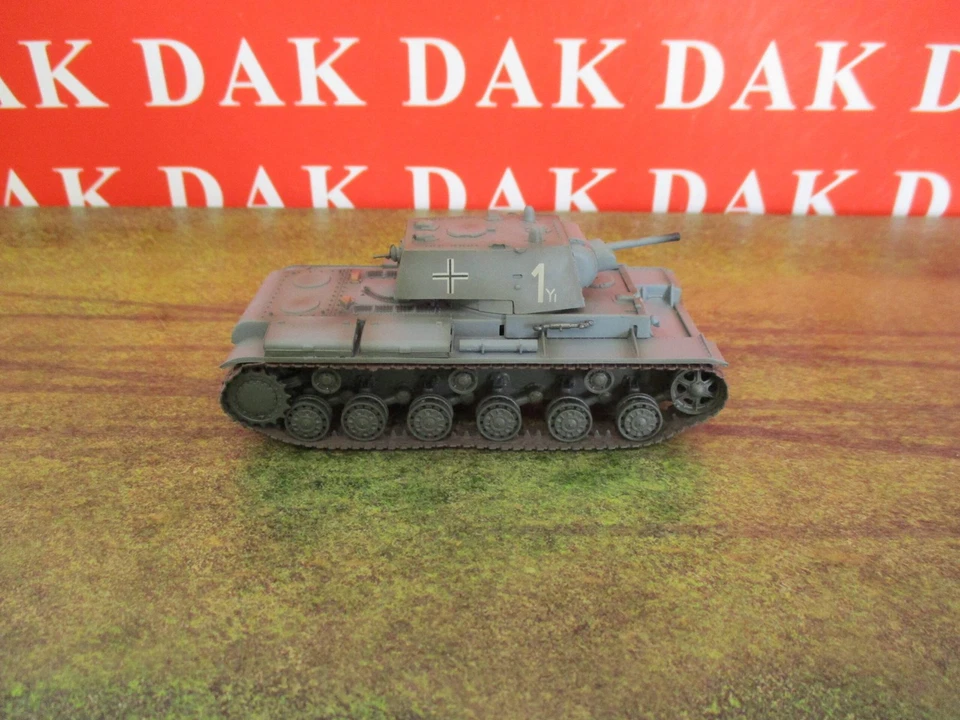 1/72 Modellino Carro Armato Tank KV-1 Heavy Tank 8th Panzer Div. 1941 Captured - Immagine 2 di 4