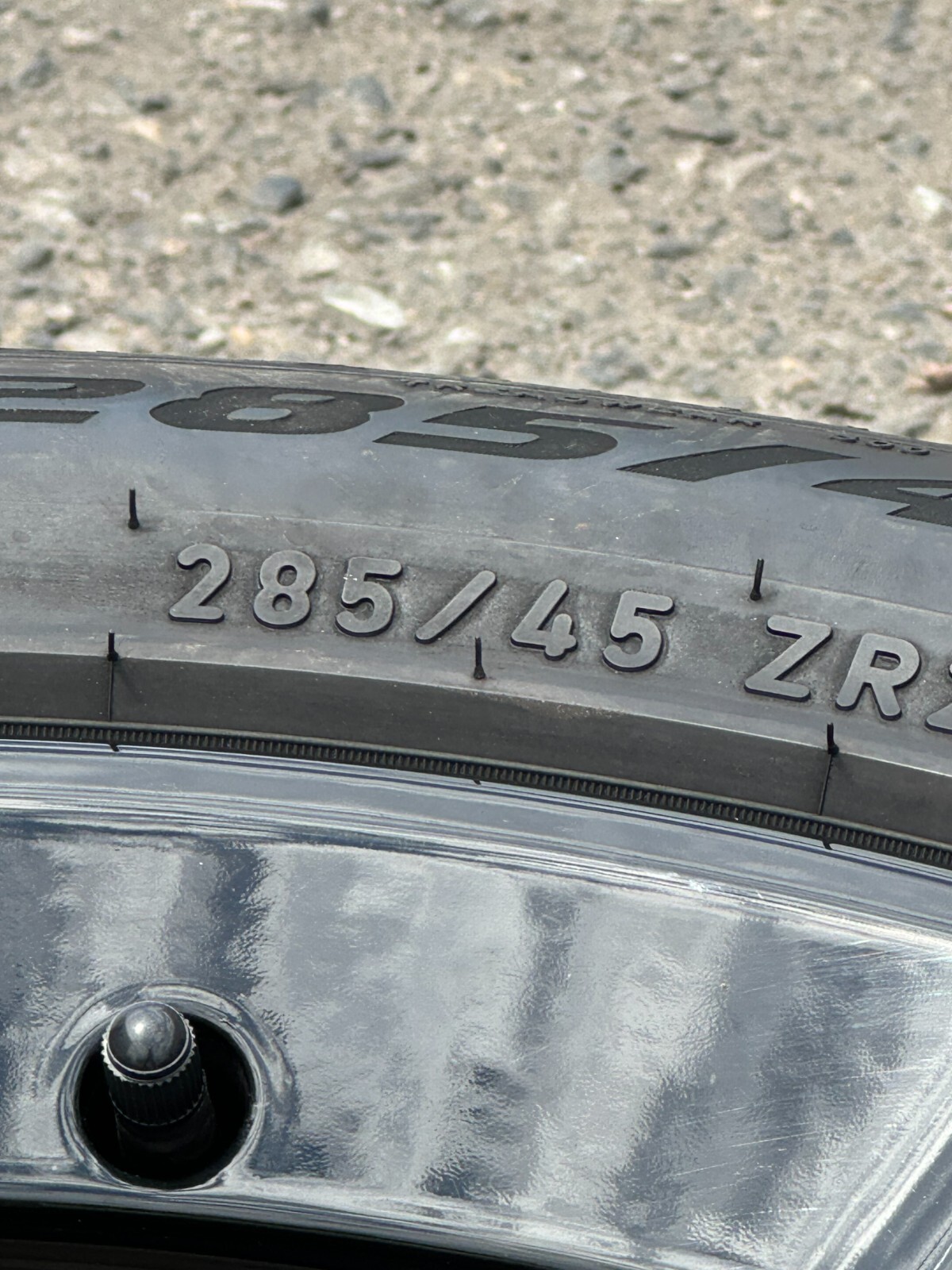 Lamborghini OEM Urus Rims With Pirelli Wheels 