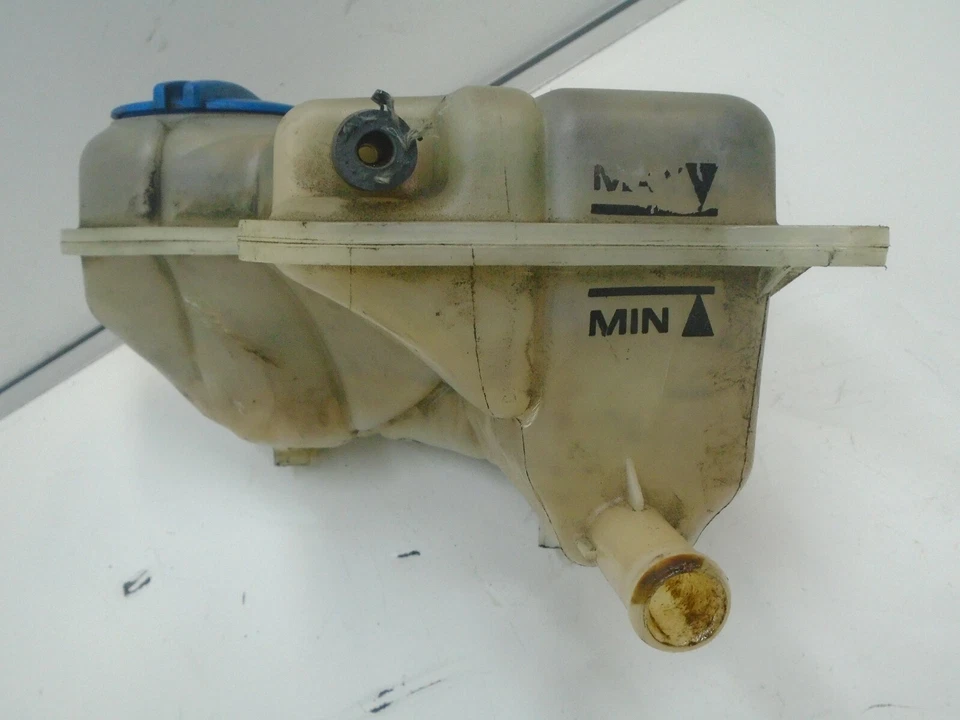 02-08 Audi A4 Quattro Motor Radiador Refrigerante Expansión Depósito OEM YD912115 Foto 2 de 4