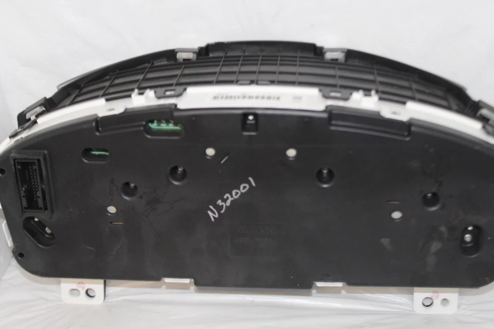 速度表仪表组 09 凯雷德 /ESV/EXT 面板仪表 187,461 英里 — 第 2/3 张图片