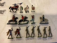 15 Vintage Metal Soldiers About 2 Inches Tall.