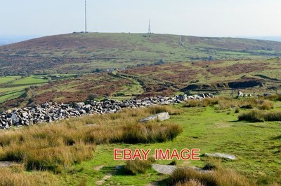 FOTO EIN BLICK VOM STOWE'S HILL BERÜHMT FÜR DEN KÄSERING RECHTS VON T