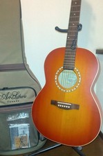 Art & Lutherie Folk Cedar Acoustic Guitar Canada Sunburst Godin Discontinued Use