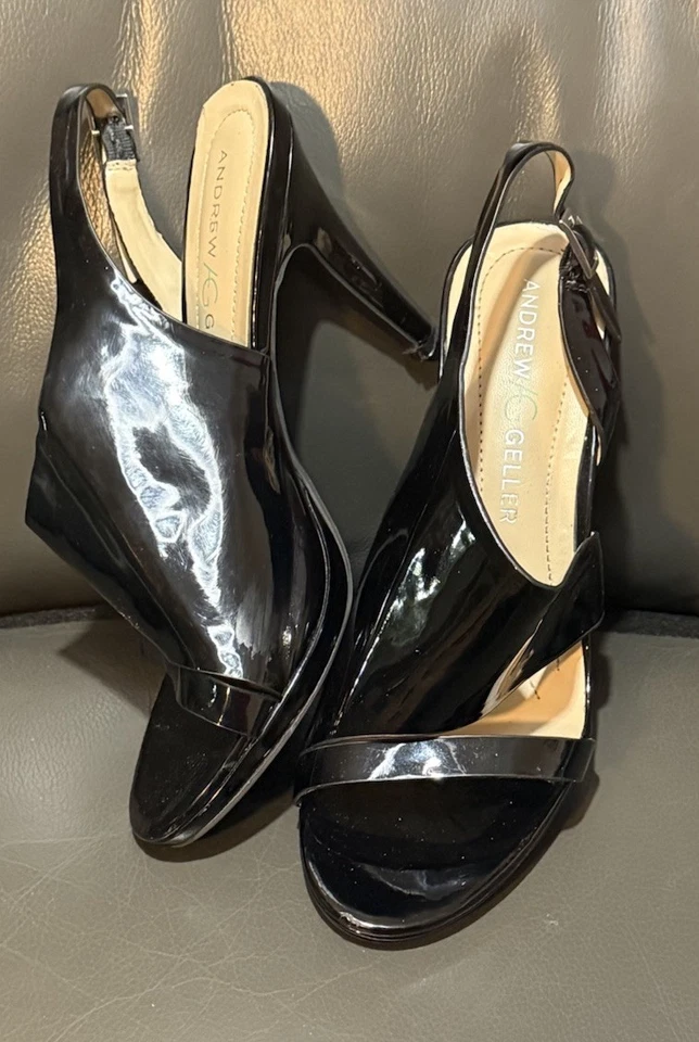 Andrew Geller Black Patent leather Theola Heels size 7.5M  - Image 2 of 4