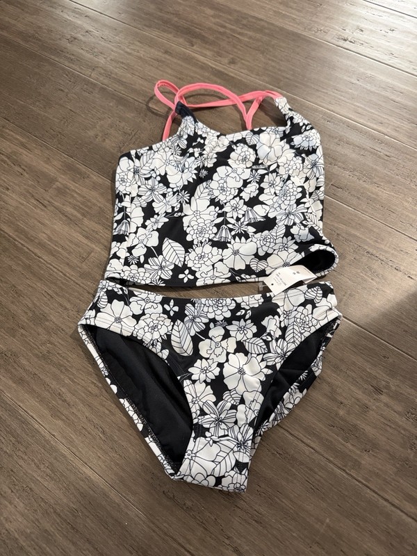 NWT Girls Gap Kids 2 Piece Swimsuit Black White Floral M 8 Tankini 