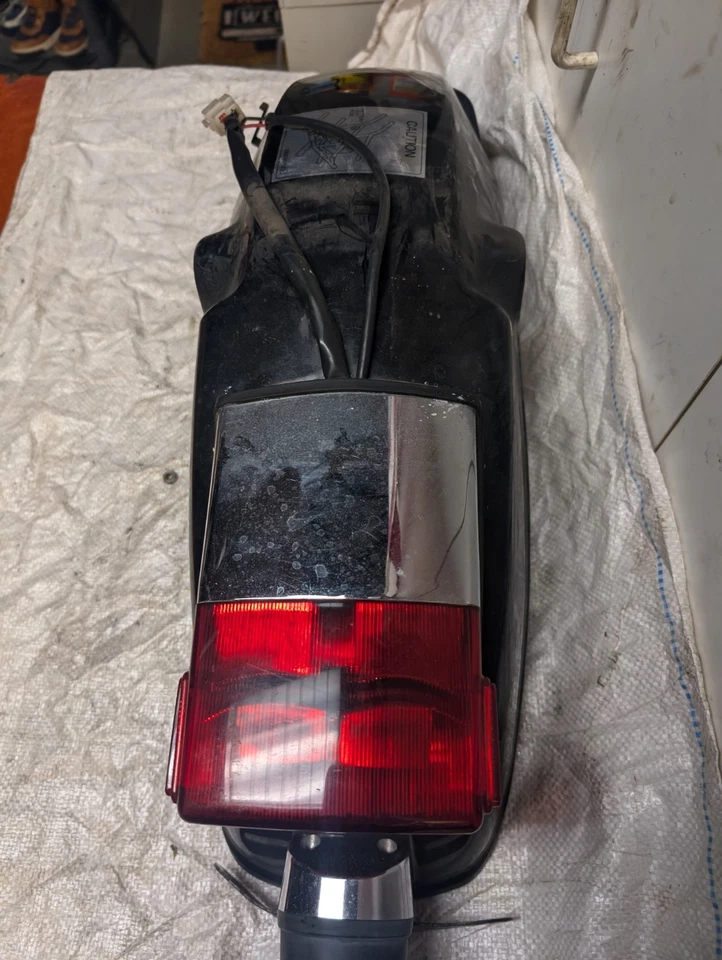 Luz trasera guardabarros Kawasaki Vulcan 750 VN750 1989 85-06 Foto 3 de 4