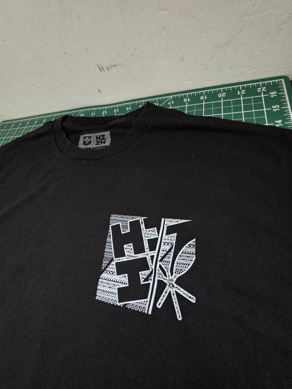 Picture 2 of 6