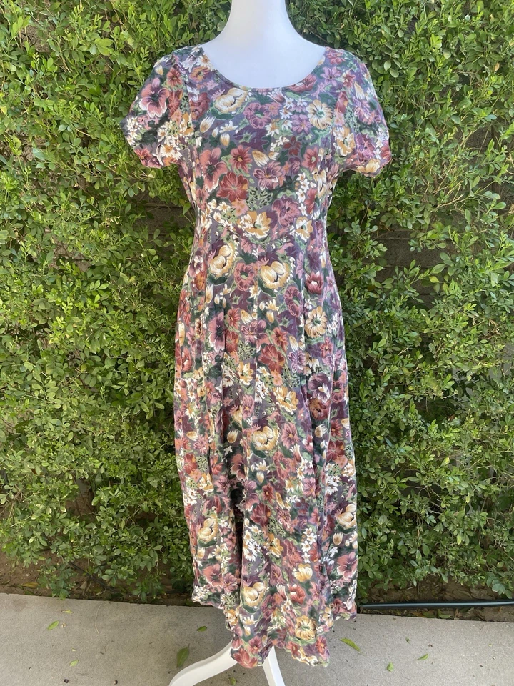 Vestido ajustado floral púrpura talla 5/6 ama de casa línea Chorus vintage hecho en EE. UU. Foto 2 de 4