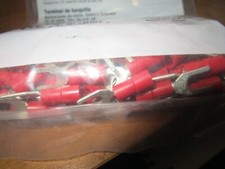  100 22-16 AWG 8 Stud Vinyl Insulated Butted Seam Fork Terminal