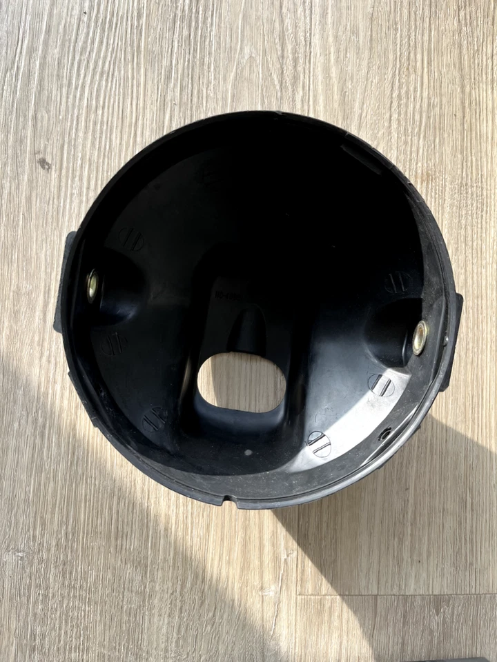 Оригинальный корпус фары Kawasaki. AR50 AR80. 23005-1017 - Изображение 2 из 2